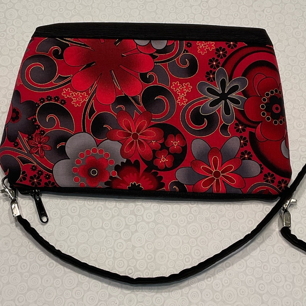 Red and Black Floral Women's Bag - Picture 7 of 12